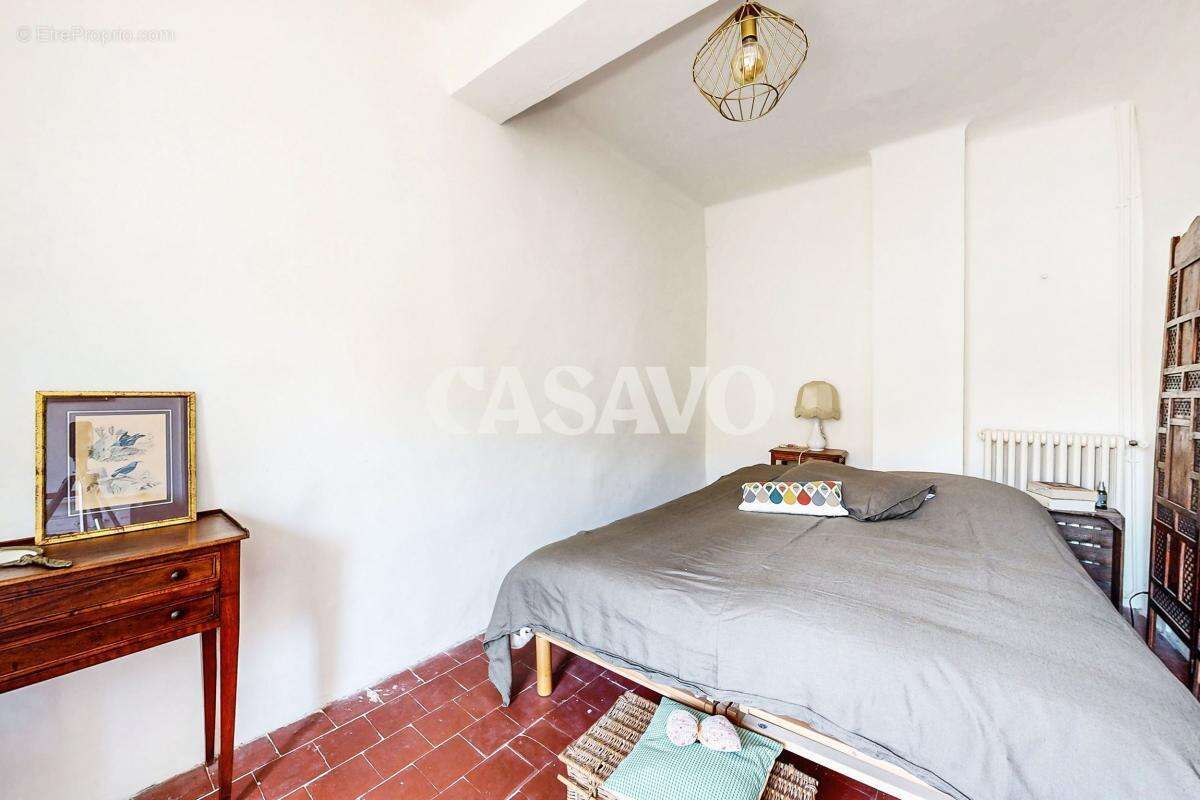 Maison à L'ISLE-SUR-LA-SORGUE