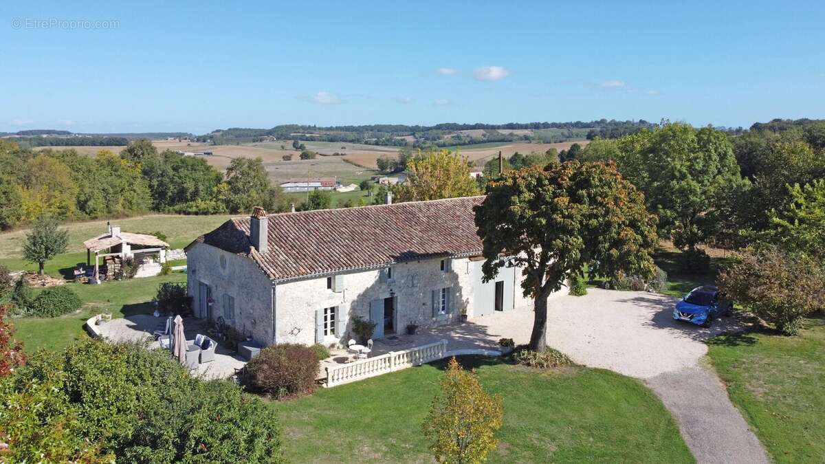 Maison à EYMET