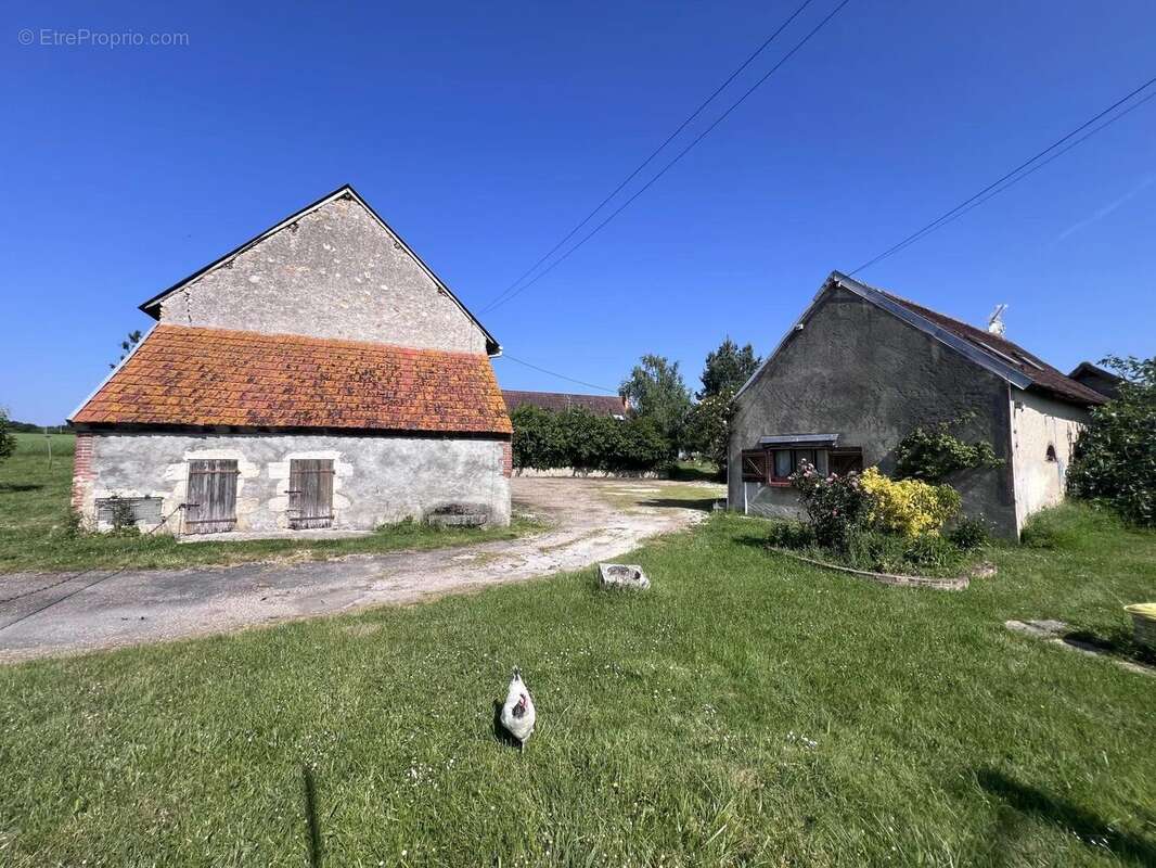 Maison à POILLY-LEZ-GIEN