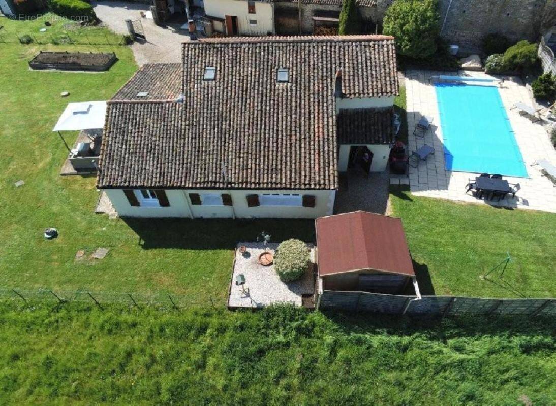Maison à SAUZE-VAUSSAIS