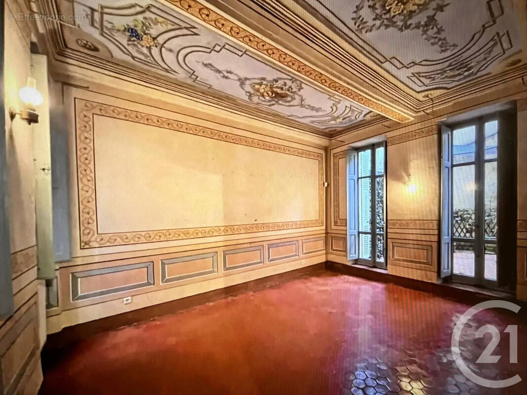 Appartement 128 m² à Sospel  - photo 1