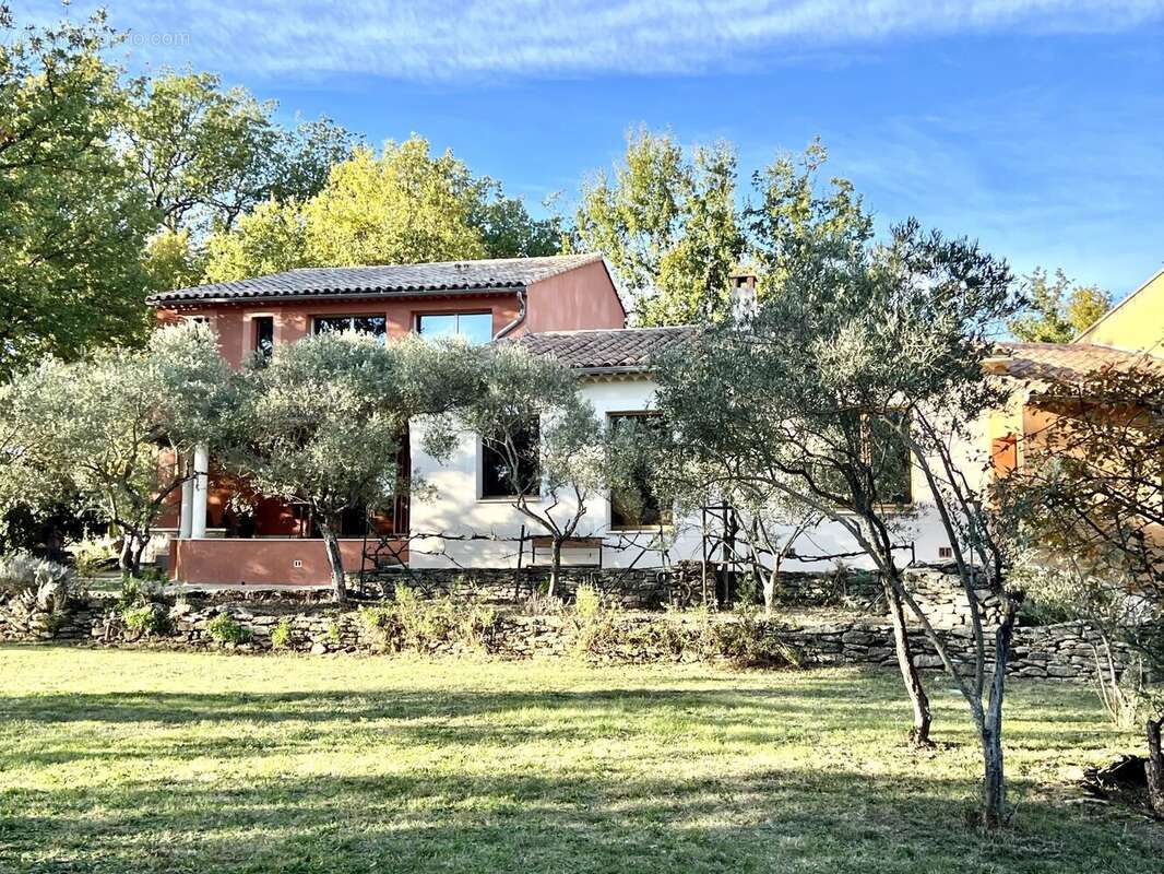 Maison à ROUSSILLON