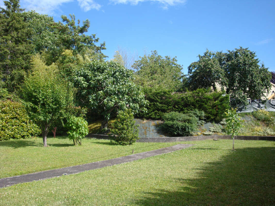 Maison à LE MAS-D'AGENAIS