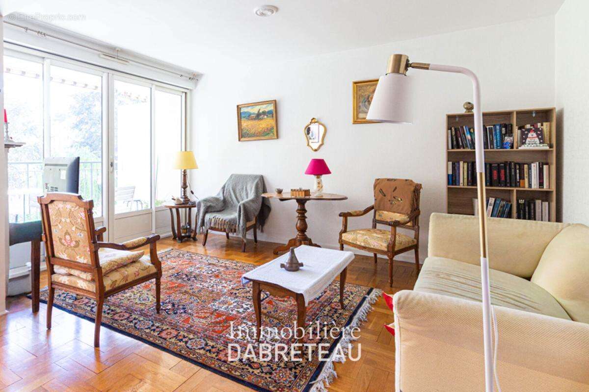 Appartement à SAINTE-FOY-LES-LYON