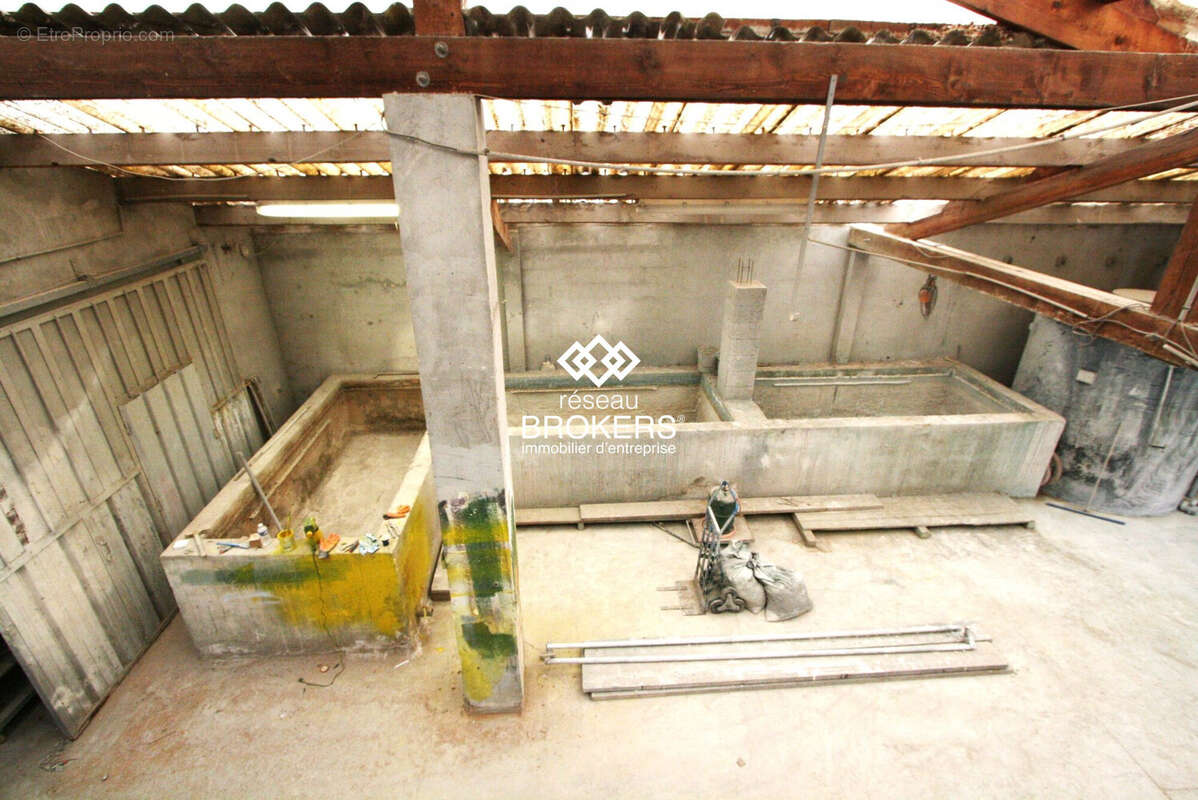 Commerce à MARSEILLE-11E