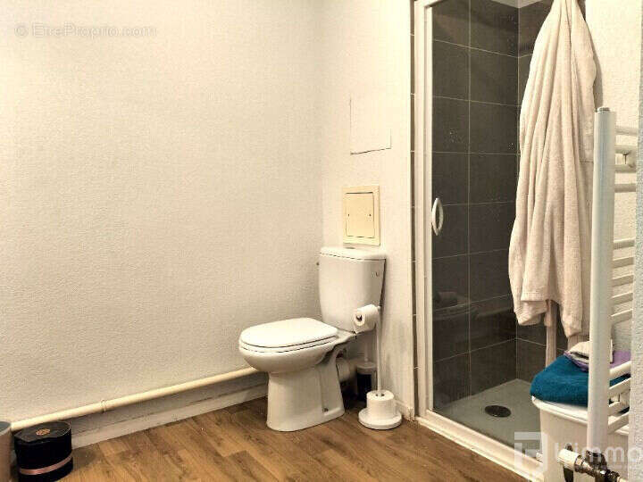 Investissement locatif - Studio loué + parking - Revenus 4 848 € - photo 5
