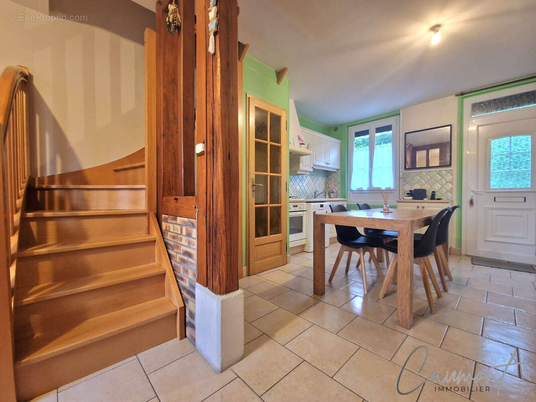 Maison à LILLEBONNE