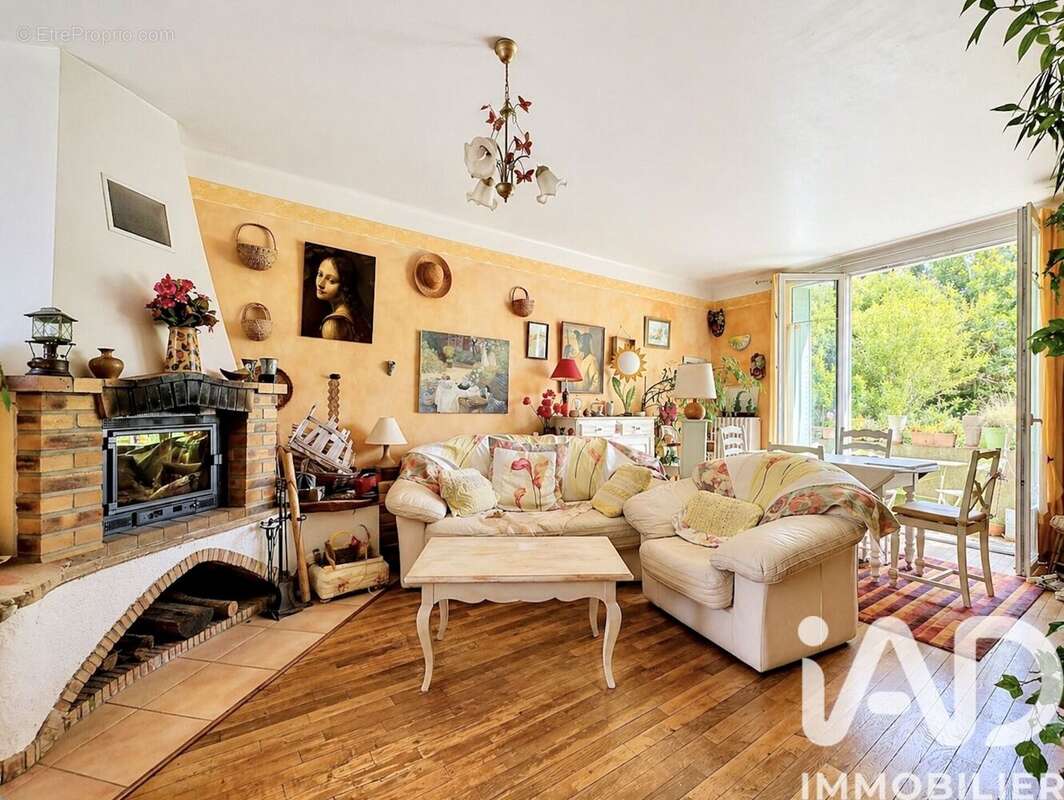 Maison 87 m² à Luce  - photo 2