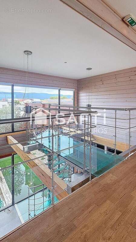 Photo 7 - Commerce à MONTELIER