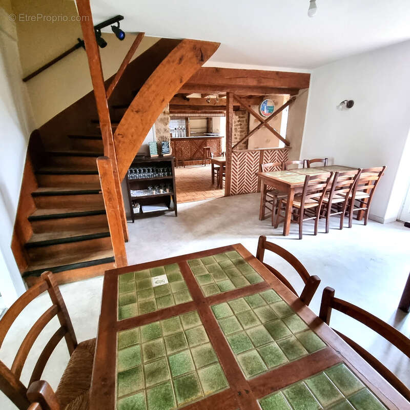 Maison à MONTGIVRAY