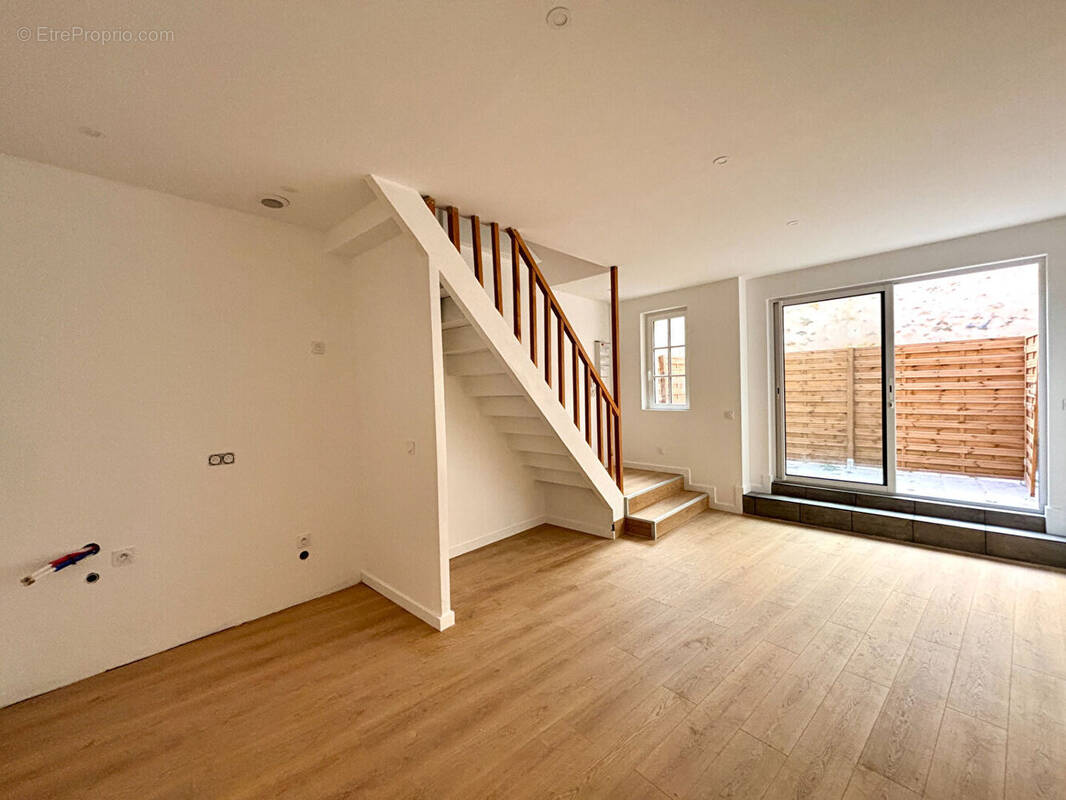 Appartement à BORDEAUX