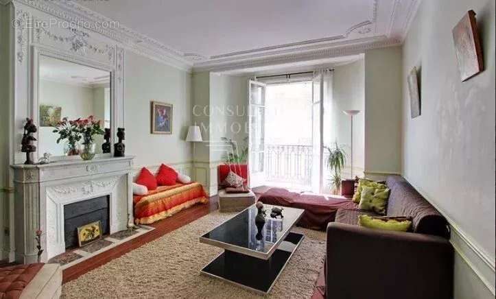 Appartement à PARIS-7E