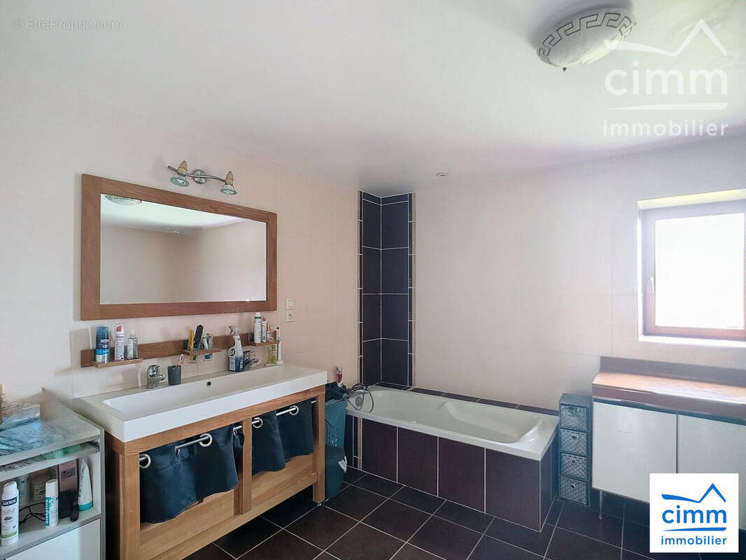 Maison à MARTIGNE-FERCHAUD