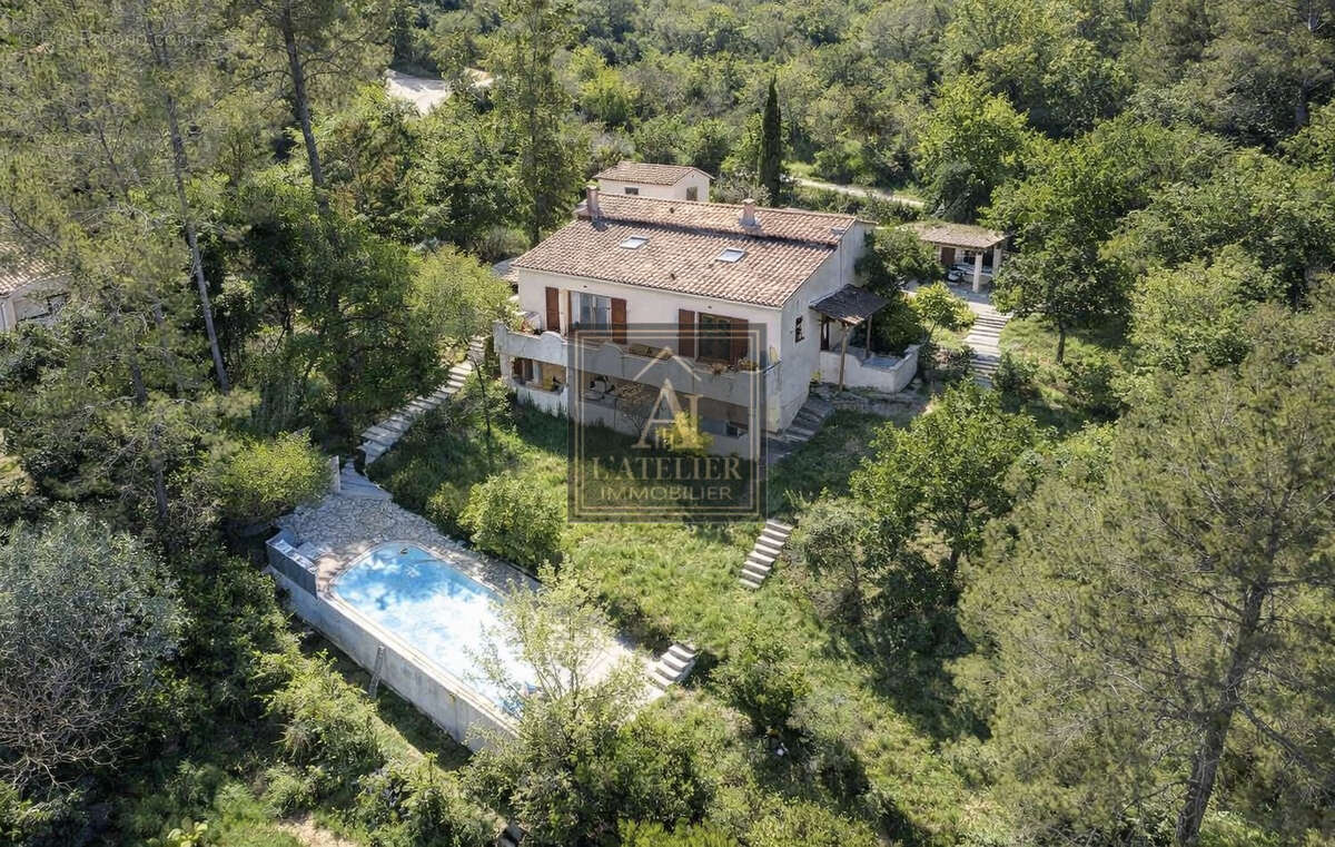 Maison à SOLLIES-TOUCAS