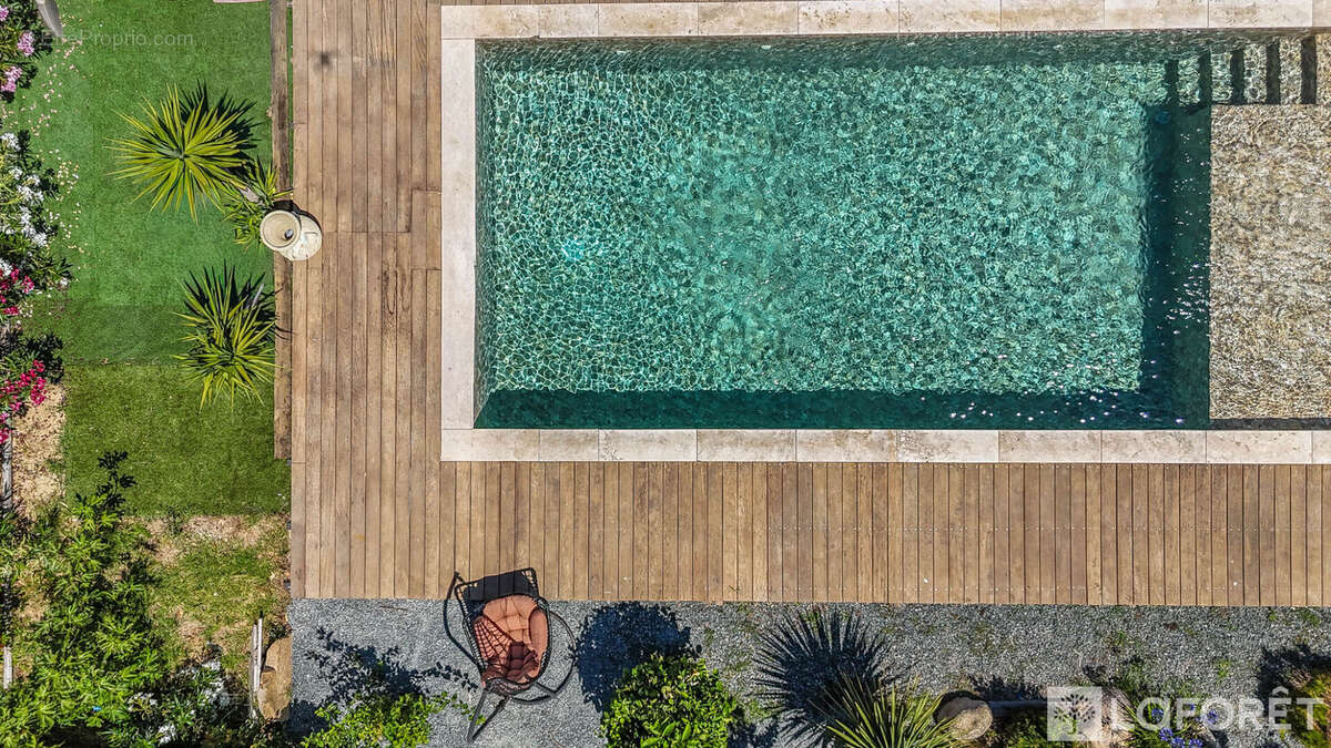 Villa de charme avec piscine effet pierre à 10 min des plages - photo 2