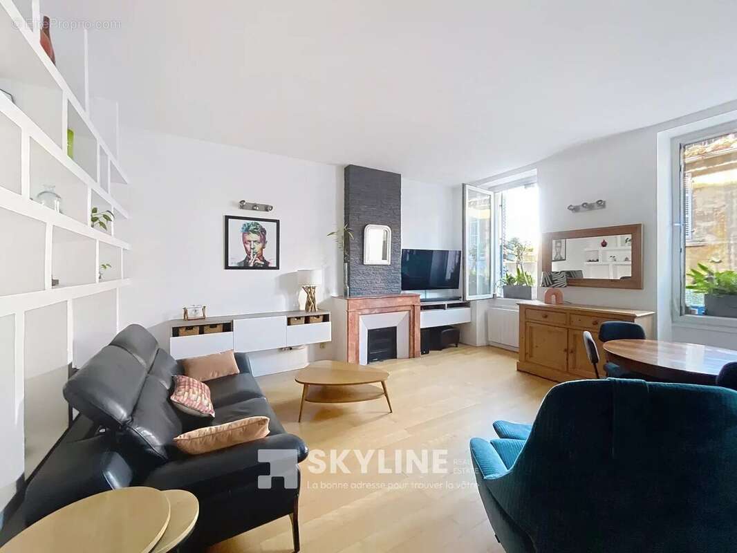 Appartement à MARSEILLE-4E