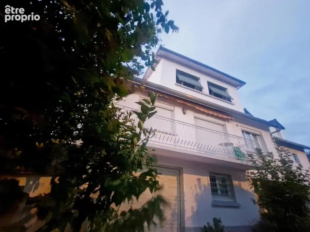Ormesson sur Marne : maison familiale 184 m², 5 chambres, jardin et garage, proche commerces - photo 1