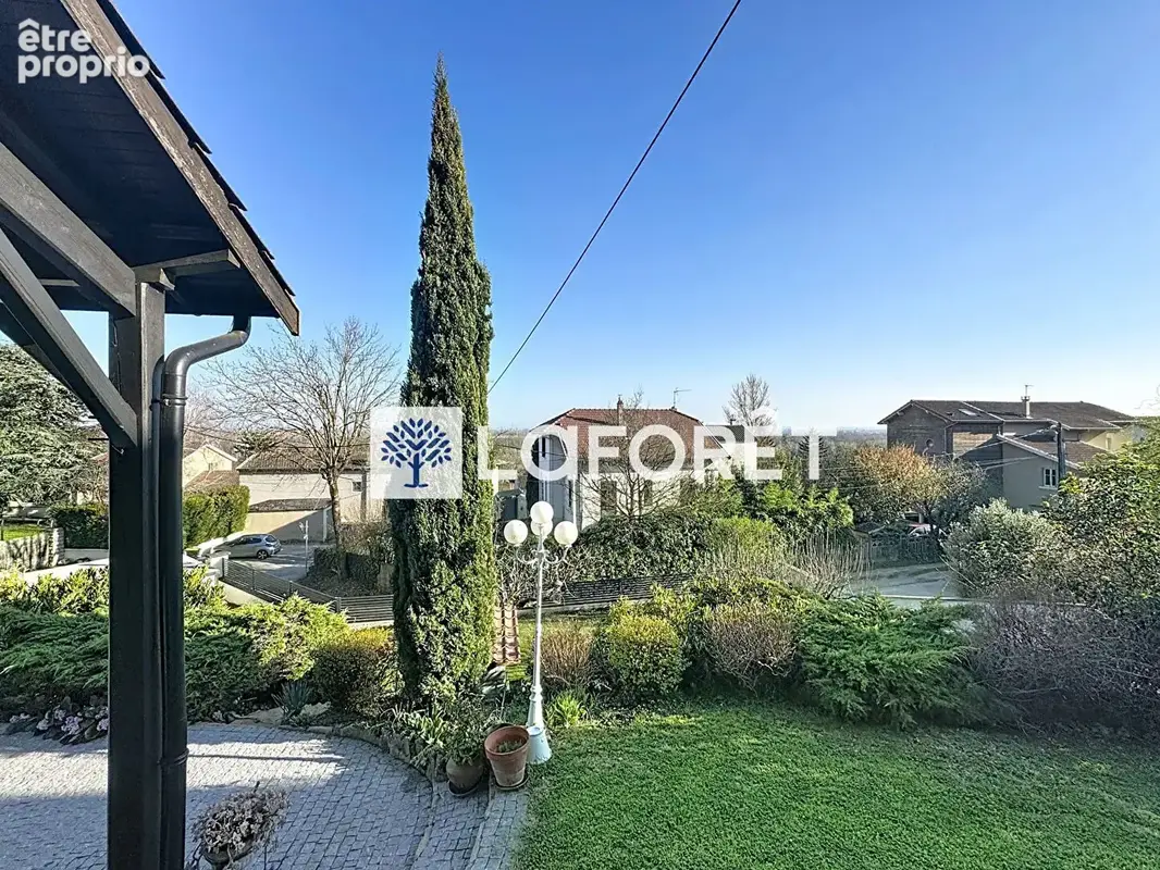 Maison Neyron le Haut, 7 pièces de 192m², terrain de 2423m², piscine, double garage - photo 3