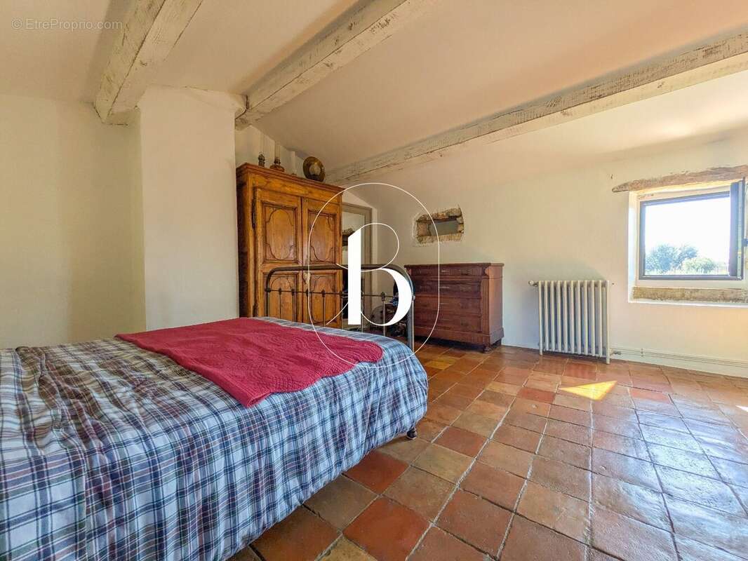 Maison à ORGNAC-L'AVEN