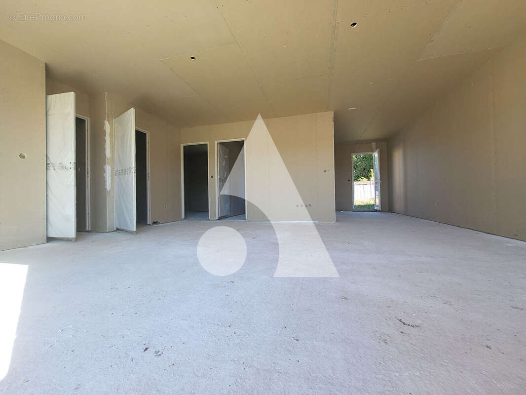 Appartement à MALEMORT-DU-COMTAT