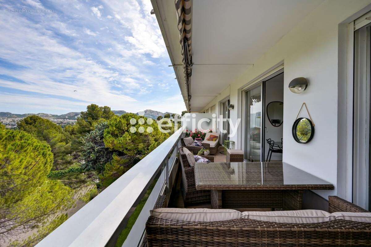Appartement à MARSEILLE-8E