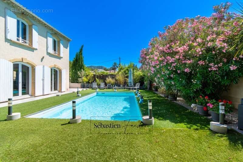 Maison à MARSEILLE-11E