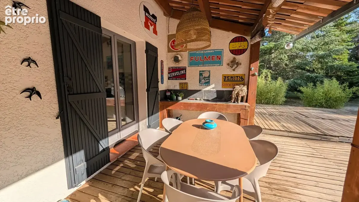 PEYROLLES EN PCE - Villa T6 de 162 m² sur 9511 m² de terrain - photo 14