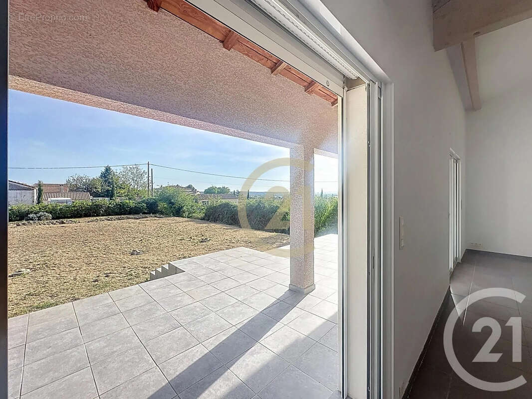 Maison 92 m² à Uzes  - photo 6