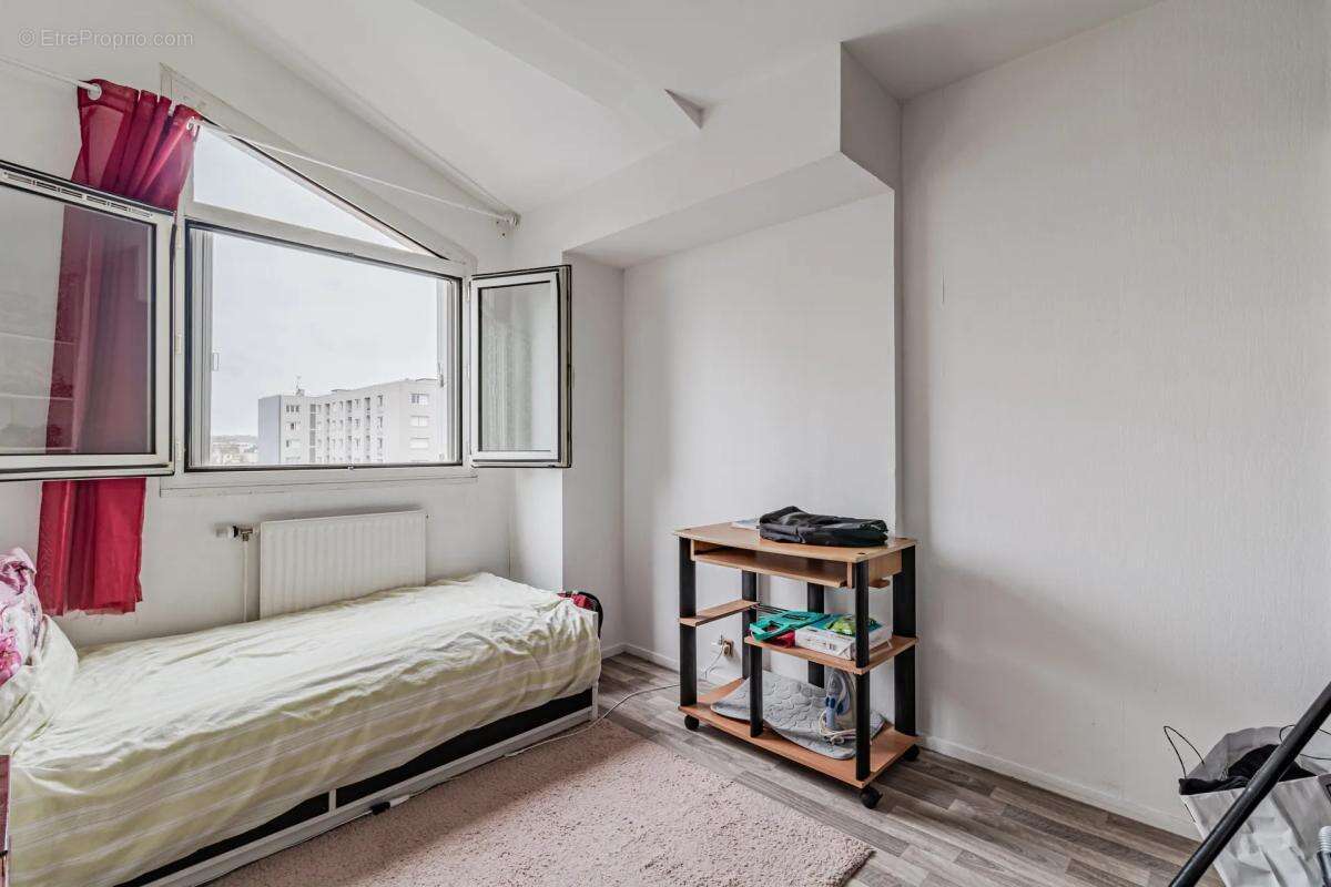 Appartement à DAMMARIE-LES-LYS