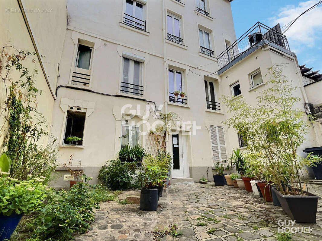 Appartement à AUBERVILLIERS