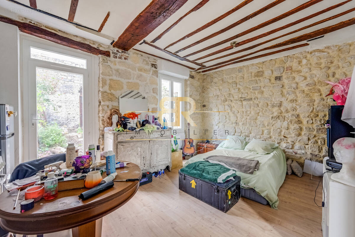 Appartement à PARIS-19E