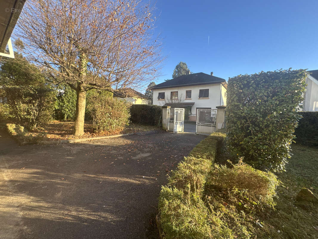 Appartement à MEYLAN