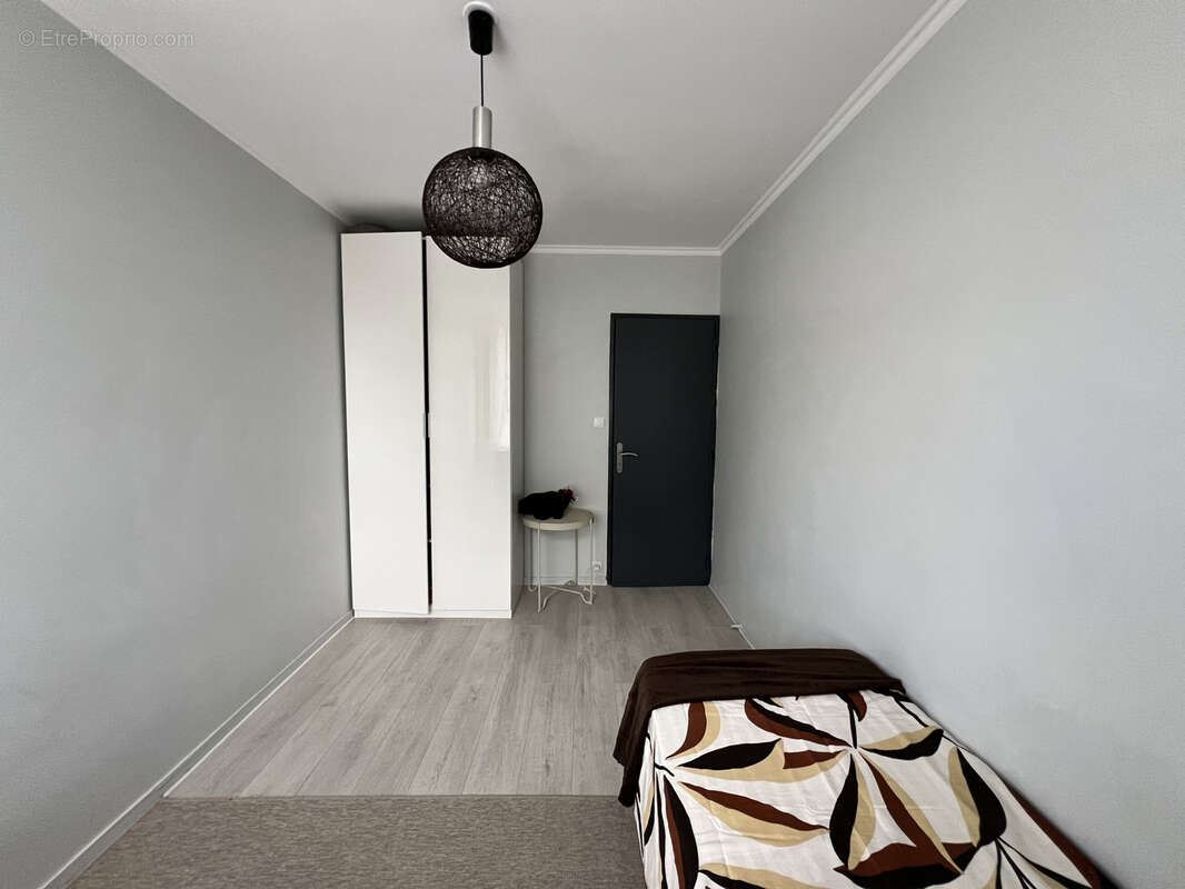 Appartement à SAINT-JEAN-DE-LA-RUELLE