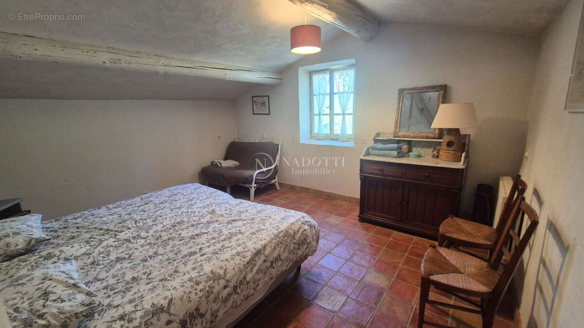 Maison à CABRIERES-D'AVIGNON