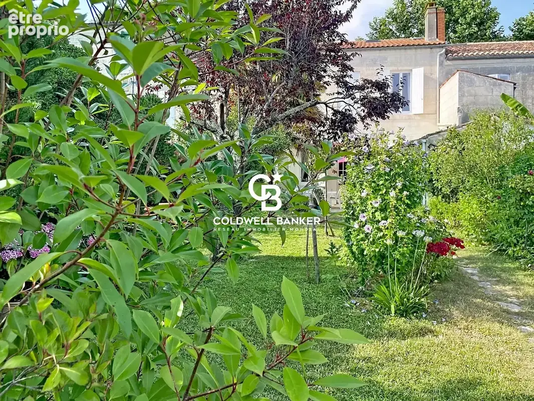Maison familiale avec jardin et garage au cœur de Saintes - photo 17