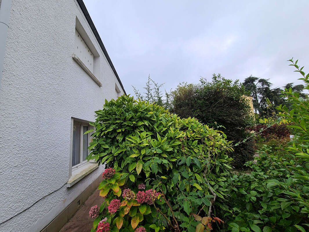 Maison à FONTENAY-LE-FLEURY