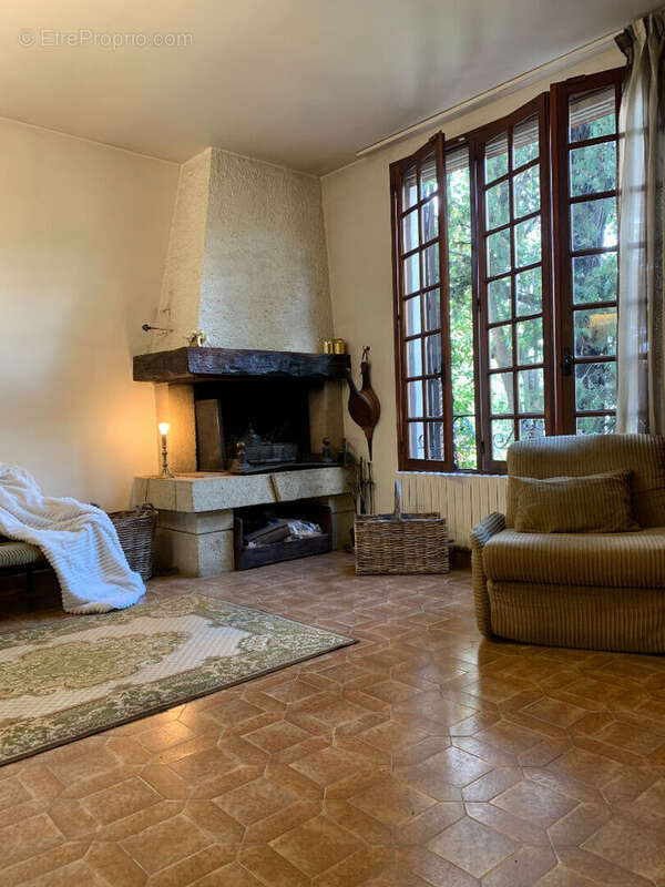 A la vente  ! superbe maison marseillaise 5 pièce(s) 120 m2 - photo 2