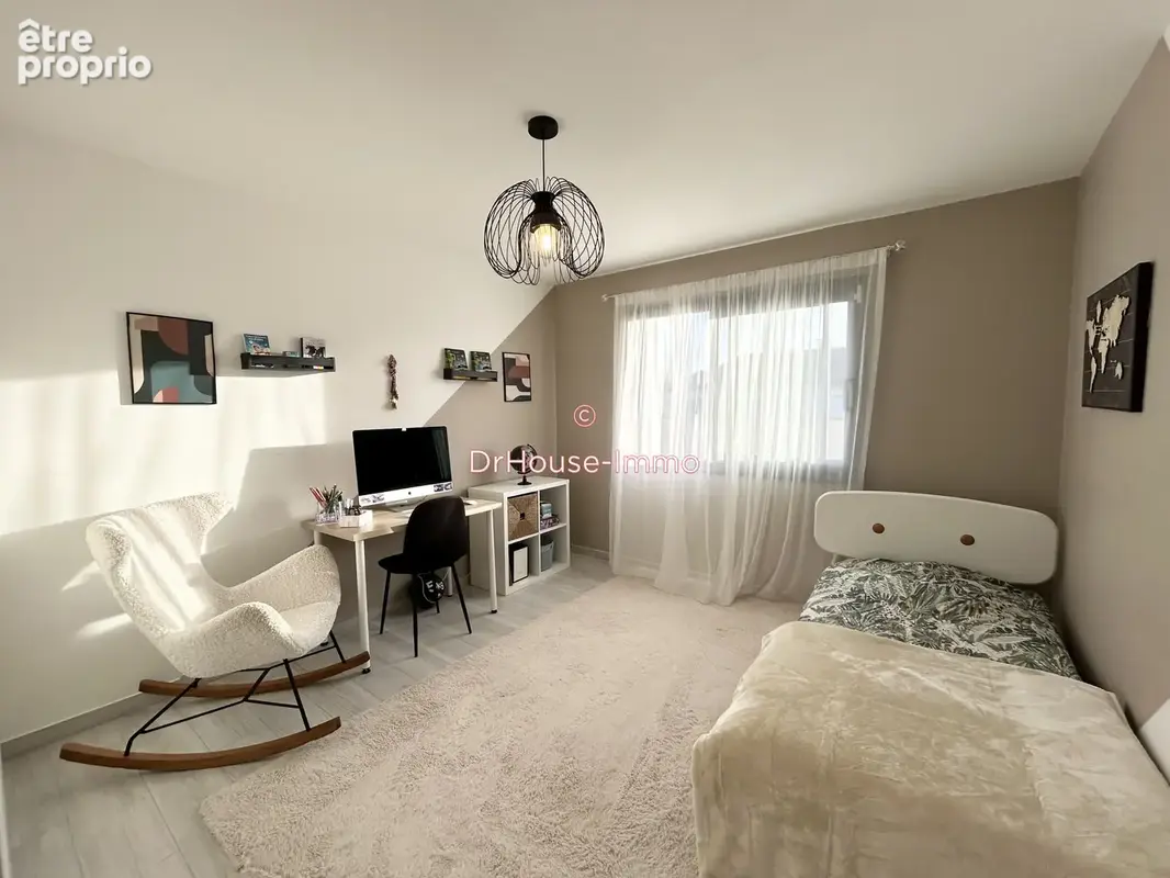 Maison 6 pièces 227 m² à vendre à Chevillon-Sur-Huillard (45700) - photo 45