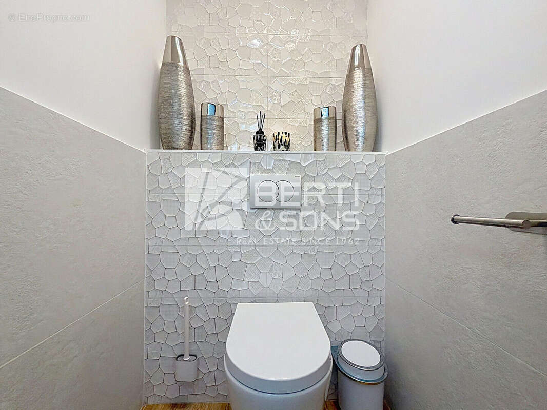 Appartement à MANDELIEU-LA-NAPOULE