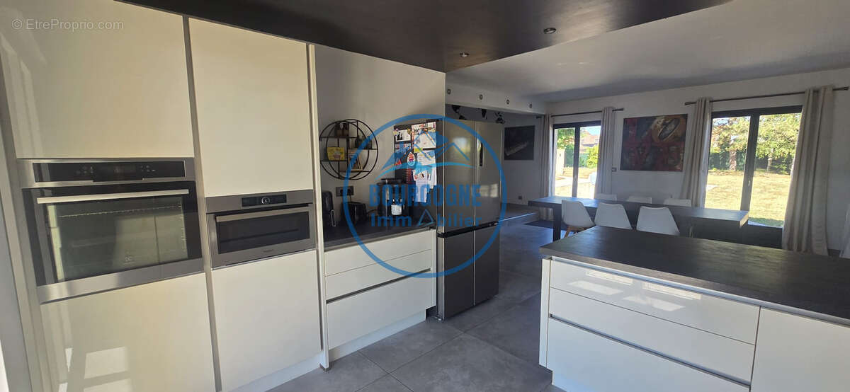 Maison familiale 200 m2 7 pièces / Aux portes de Chalon sur Saône - photo 5