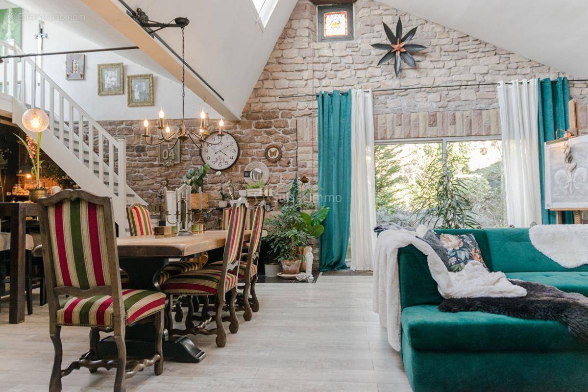 Appartement à LUXEUIL-LES-BAINS