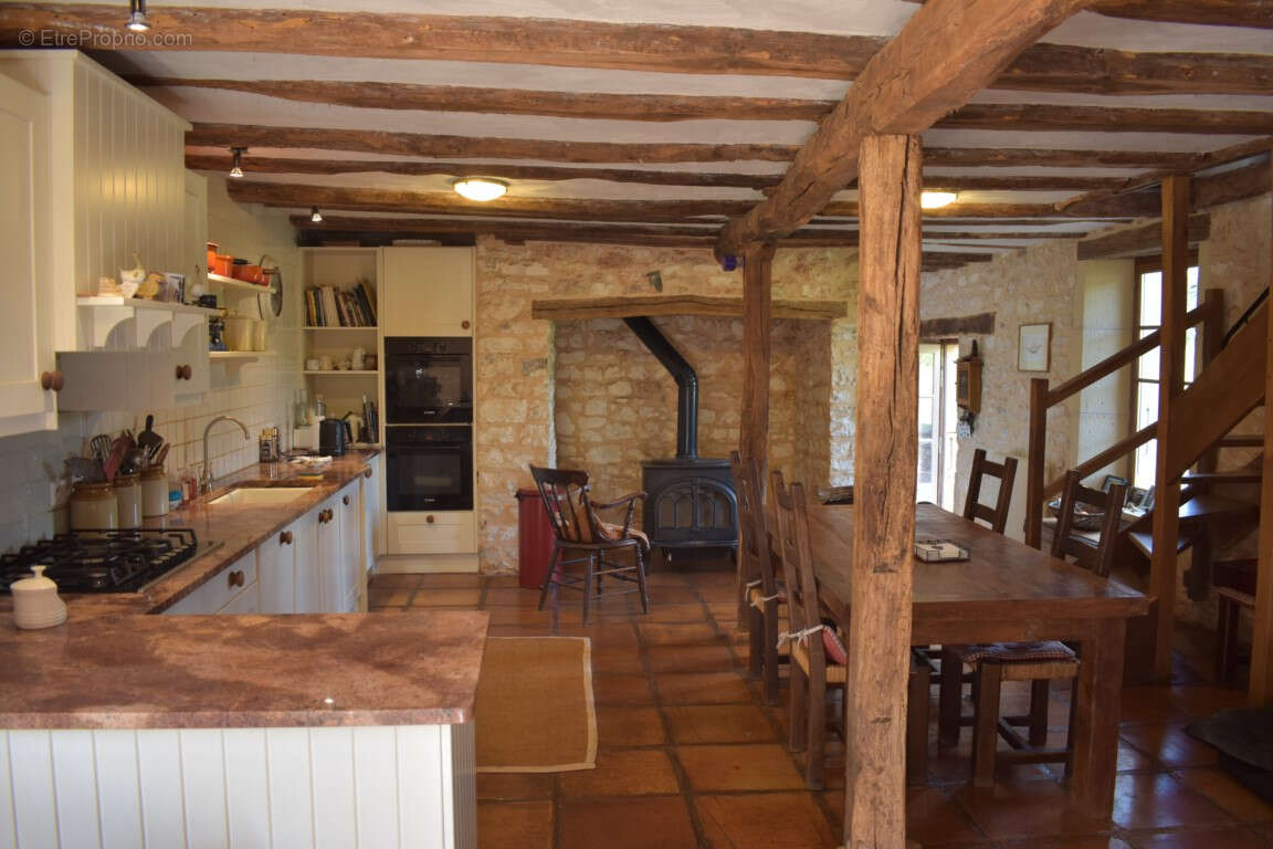 Maison à GOURDON