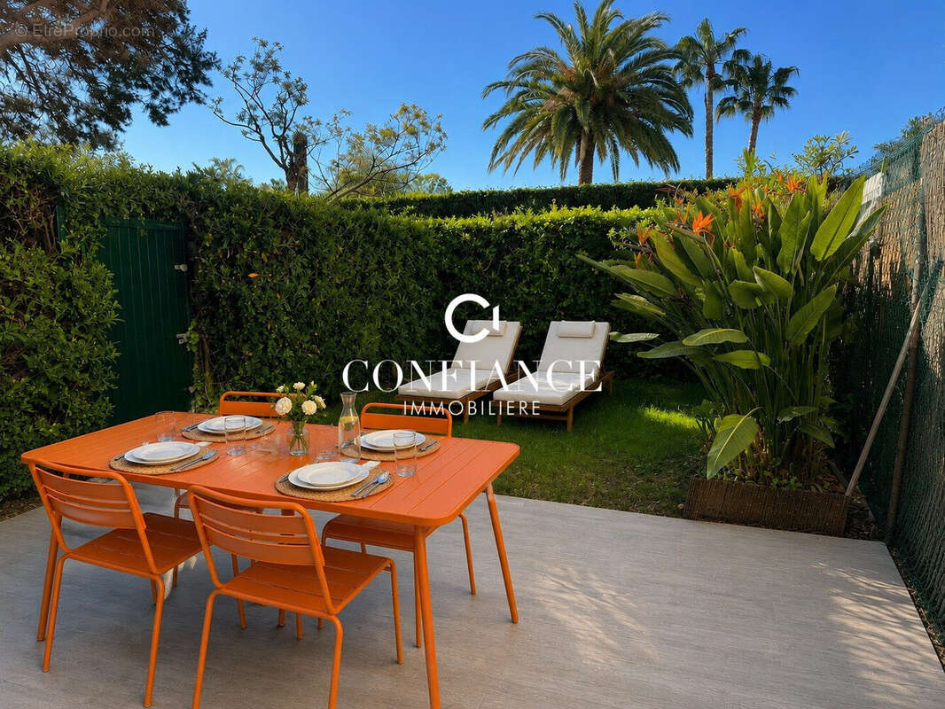 Appartement à SAINT-LAURENT-DU-VAR