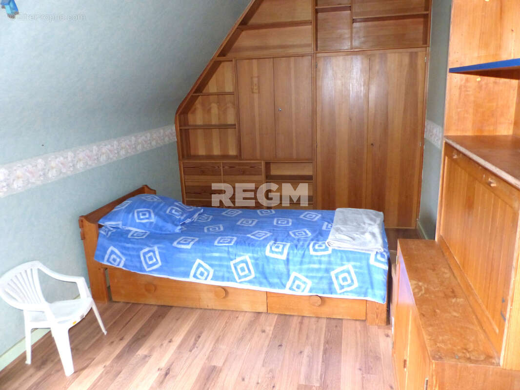 Maison familiale de 144 m2 dans un écrin de verdure, sans vis à vis - photo 9