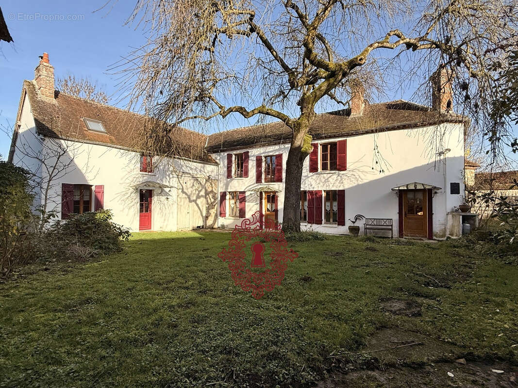 Maison à DONNEMARIE-DONTILLY