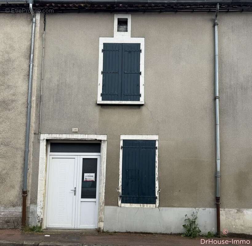 Maison à SAINT-CLAUD
