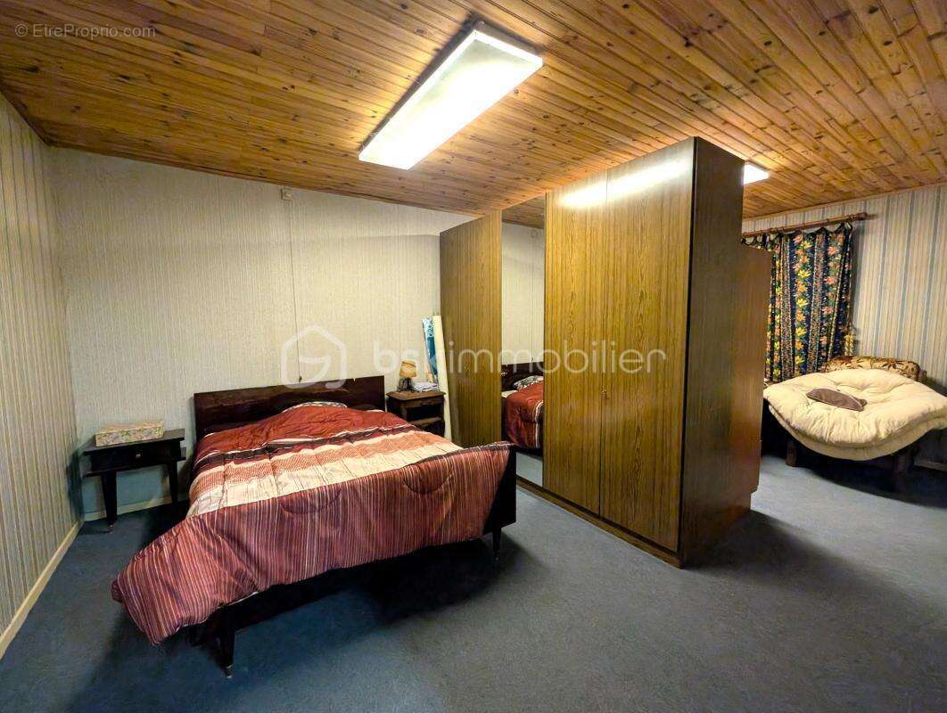 Terrain à LA CHAUSSEE-TIRANCOURT