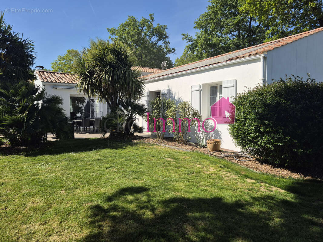 Maison à VENANSAULT