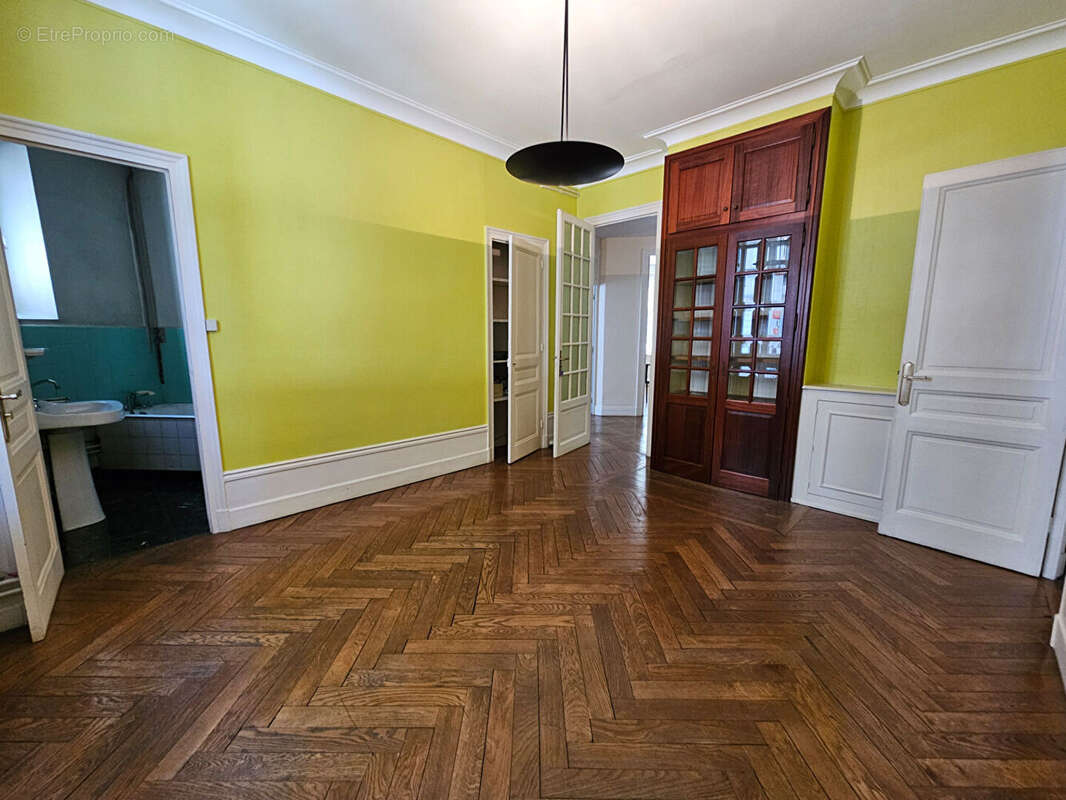 Appartement à LYON-6E