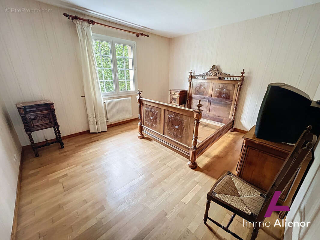 Maison à BELIN-BELIET